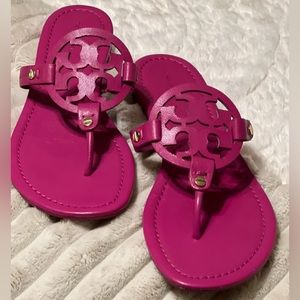 Tory Burch Miller Sandals Size 9 *FUCHSIA PINK*